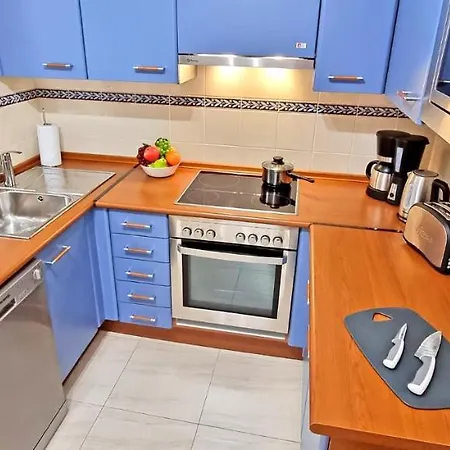 Casa Lalamar, *